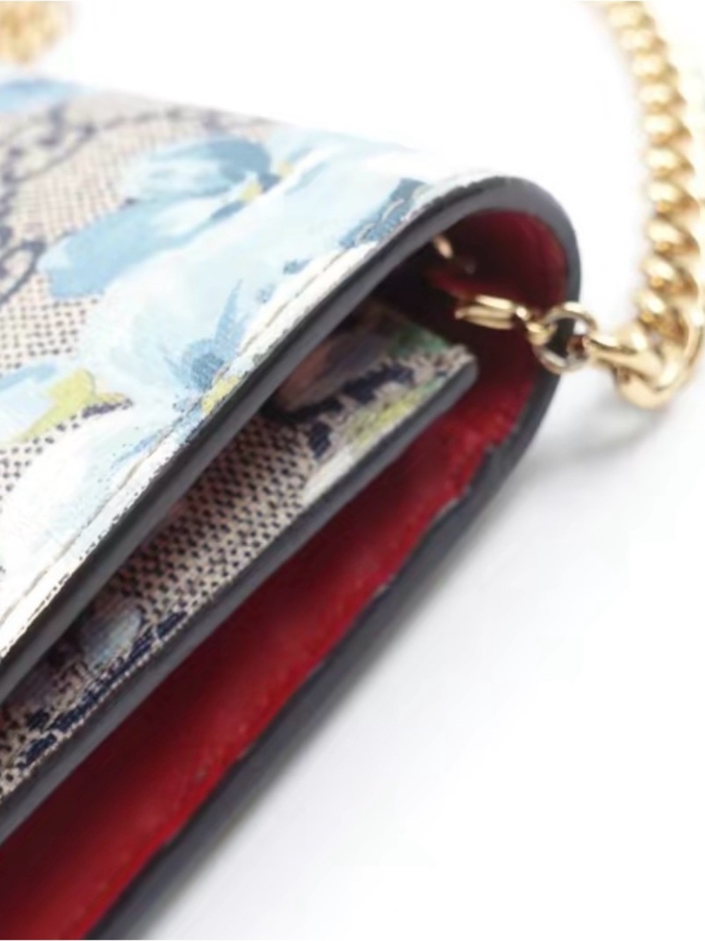 Gucci Beige GG Supreme Shoulder Bag with Blue Floral Print and Gold Chain - Picture 5 of 9